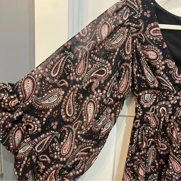 Betsey Johnson Women’s Paisley Print Black Pink Ruffle Bohemian Tie Dress Size 6 - Picture 4 of 13